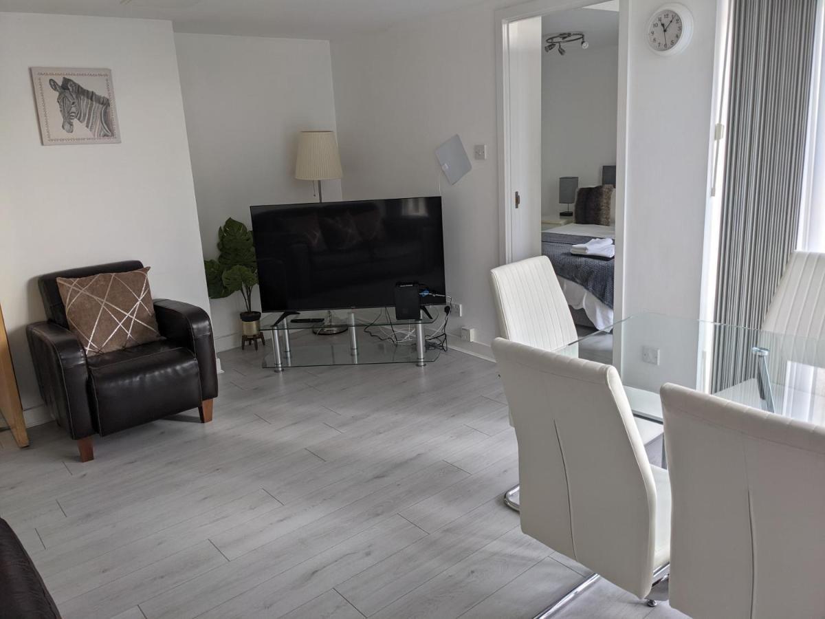 Glasgow City Centre Waterfront Apartment Exterior photo
