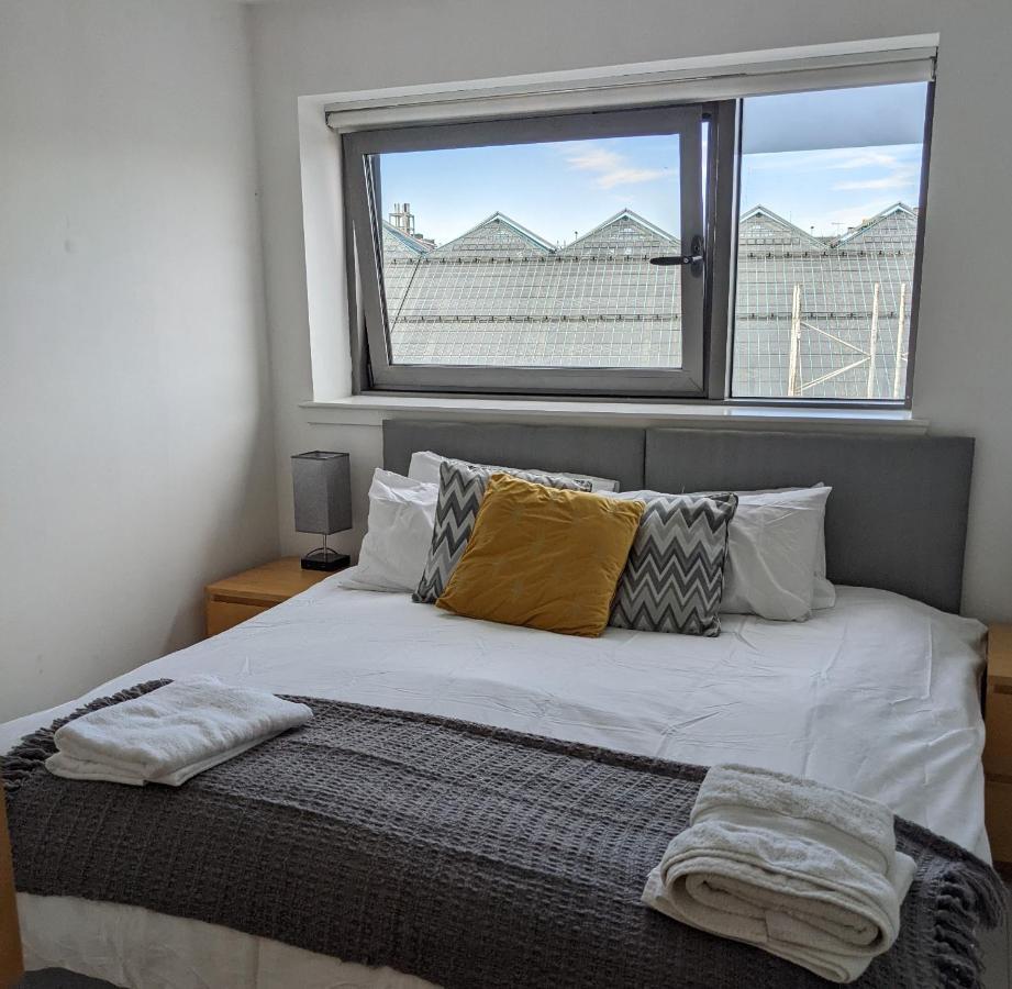 Glasgow City Centre Waterfront Apartment Exterior photo