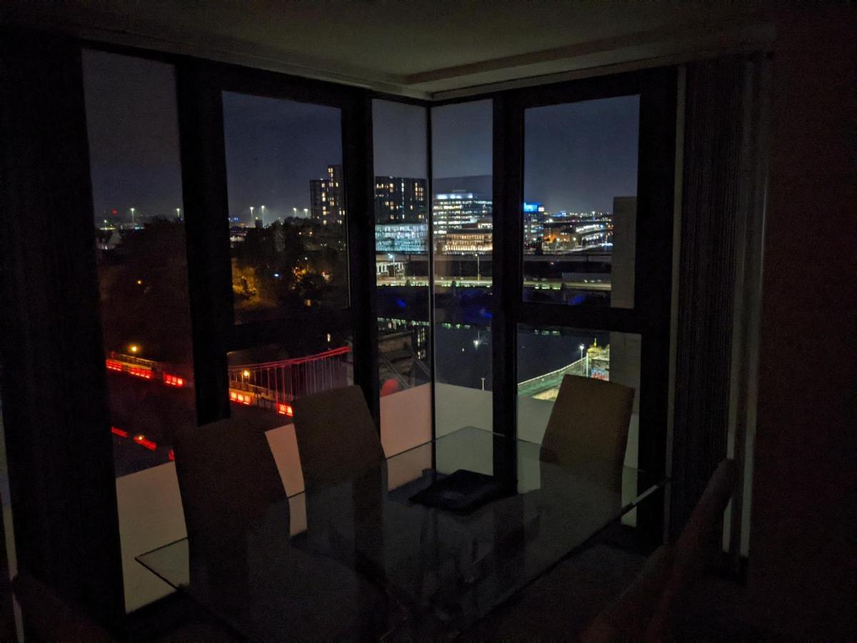 Glasgow City Centre Waterfront Apartment Exterior photo