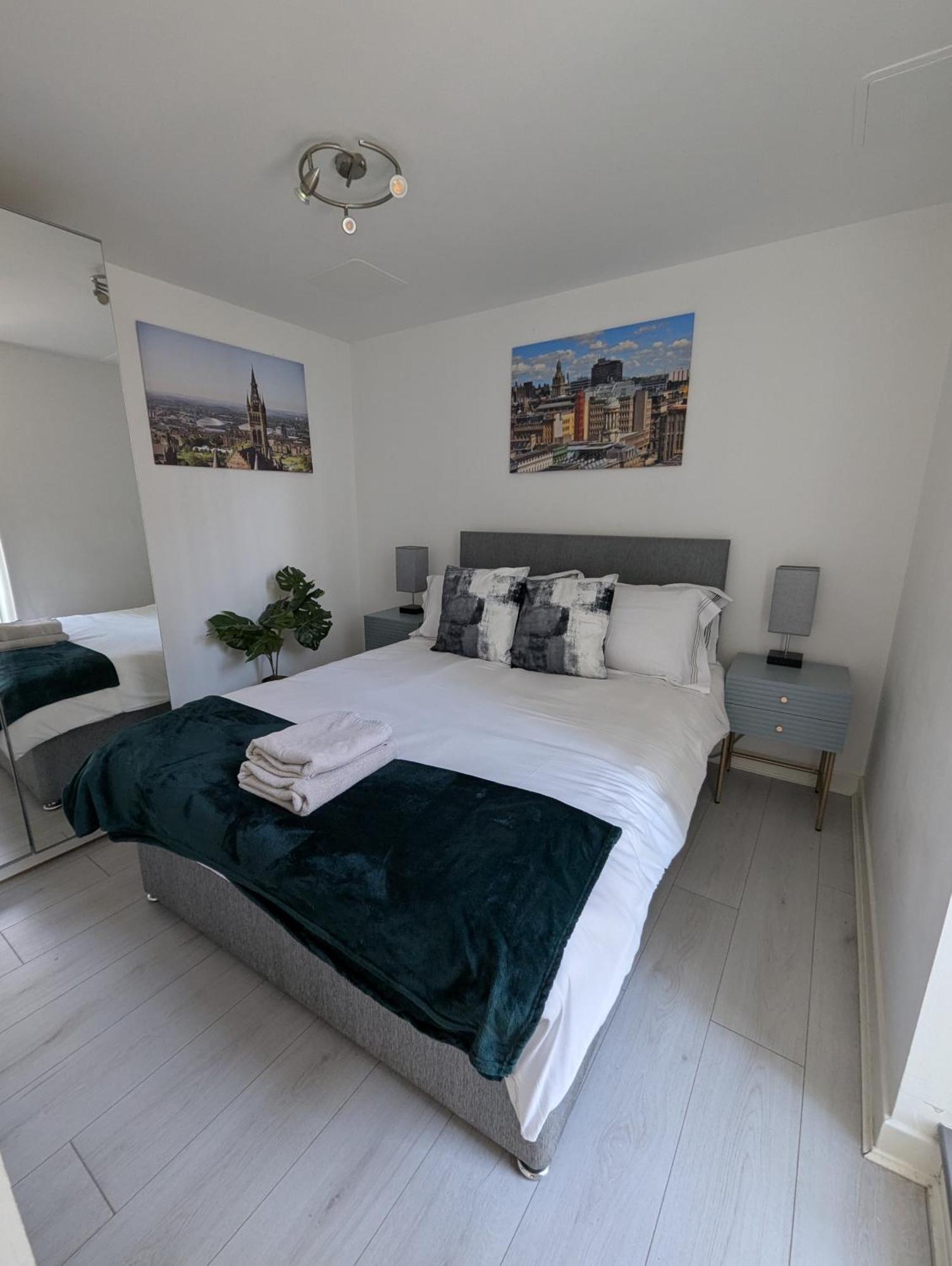 Glasgow City Centre Waterfront Apartment Exterior photo